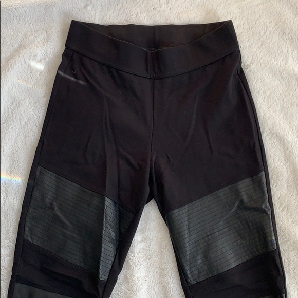 Pleather leggings - Picture 3 of 4